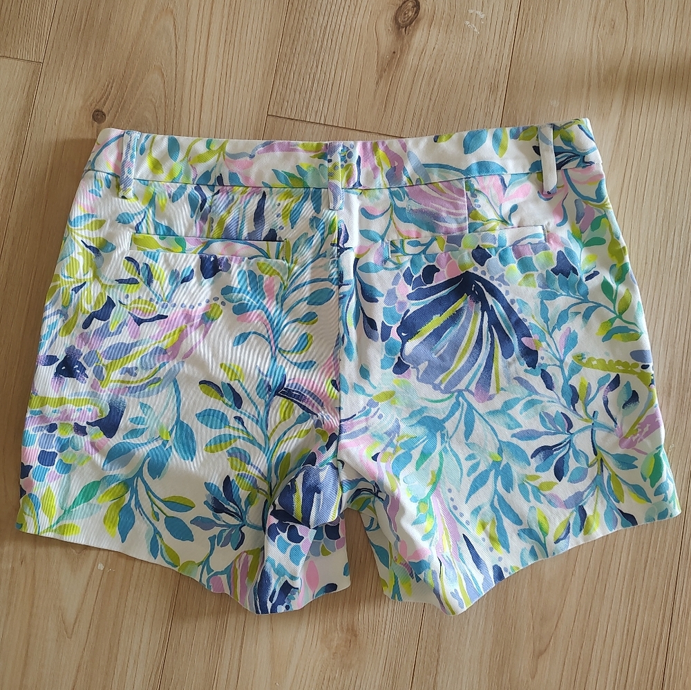 Lilly Pulitzer Shorts - Picture 2 of 3